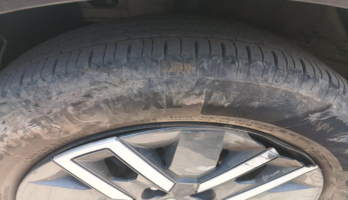 2022 Hyundai VENUE SX 1.5 CRDI, Diesel, Manual, 83,056 km, tyre