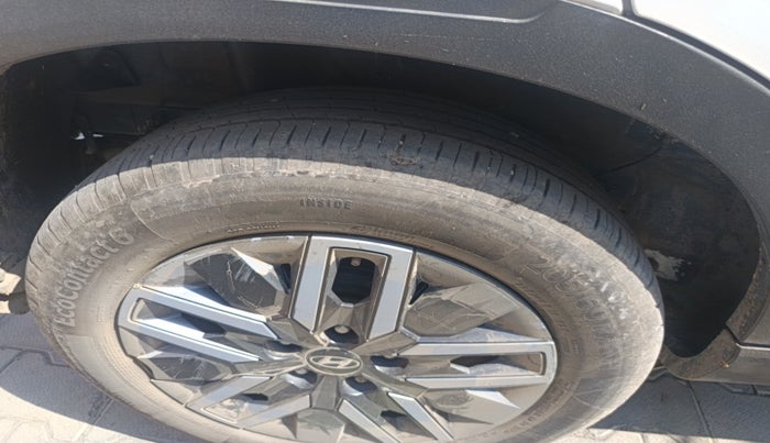 2022 Hyundai VENUE SX 1.5 CRDI, Diesel, Manual, 83,056 km, tyre