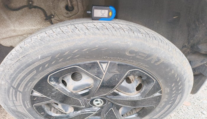 2024 Tata PUNCH ADVENTURE RHYTHM CNG MT, Petrol, Manual, 34,261 km, tyre
