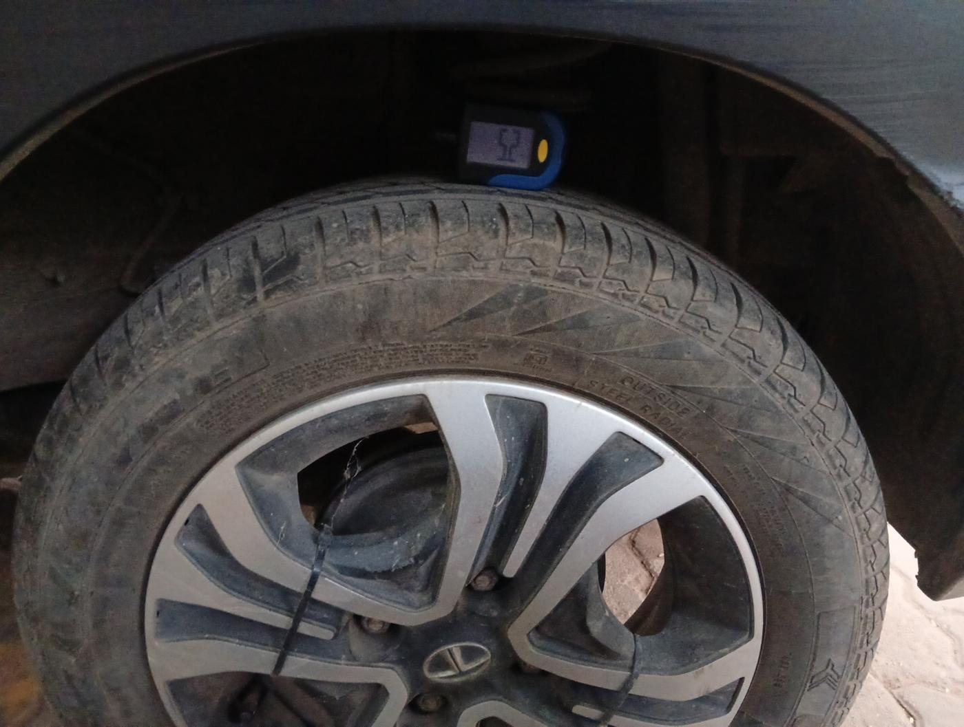 2019 Tata TIAGO NRG PETROL, Petrol, Manual, 69,687 km, tyre