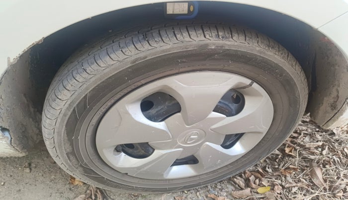 2016 Tata Tiago XT DIESEL, Diesel, Manual, 2,19,159 km, tyre