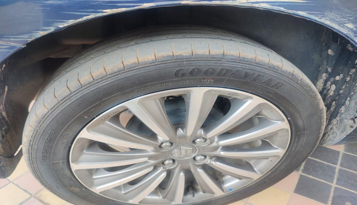 2020 Maruti Ciaz ALPHA 1.5 SHVS PETROL, Petrol, Manual, 62,000 km, tyre