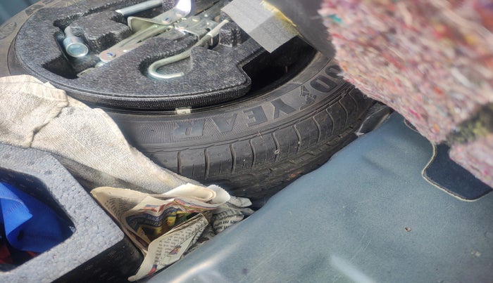 2020 Maruti Ciaz ALPHA 1.5 SHVS PETROL, Petrol, Manual, 62,000 km, tyre