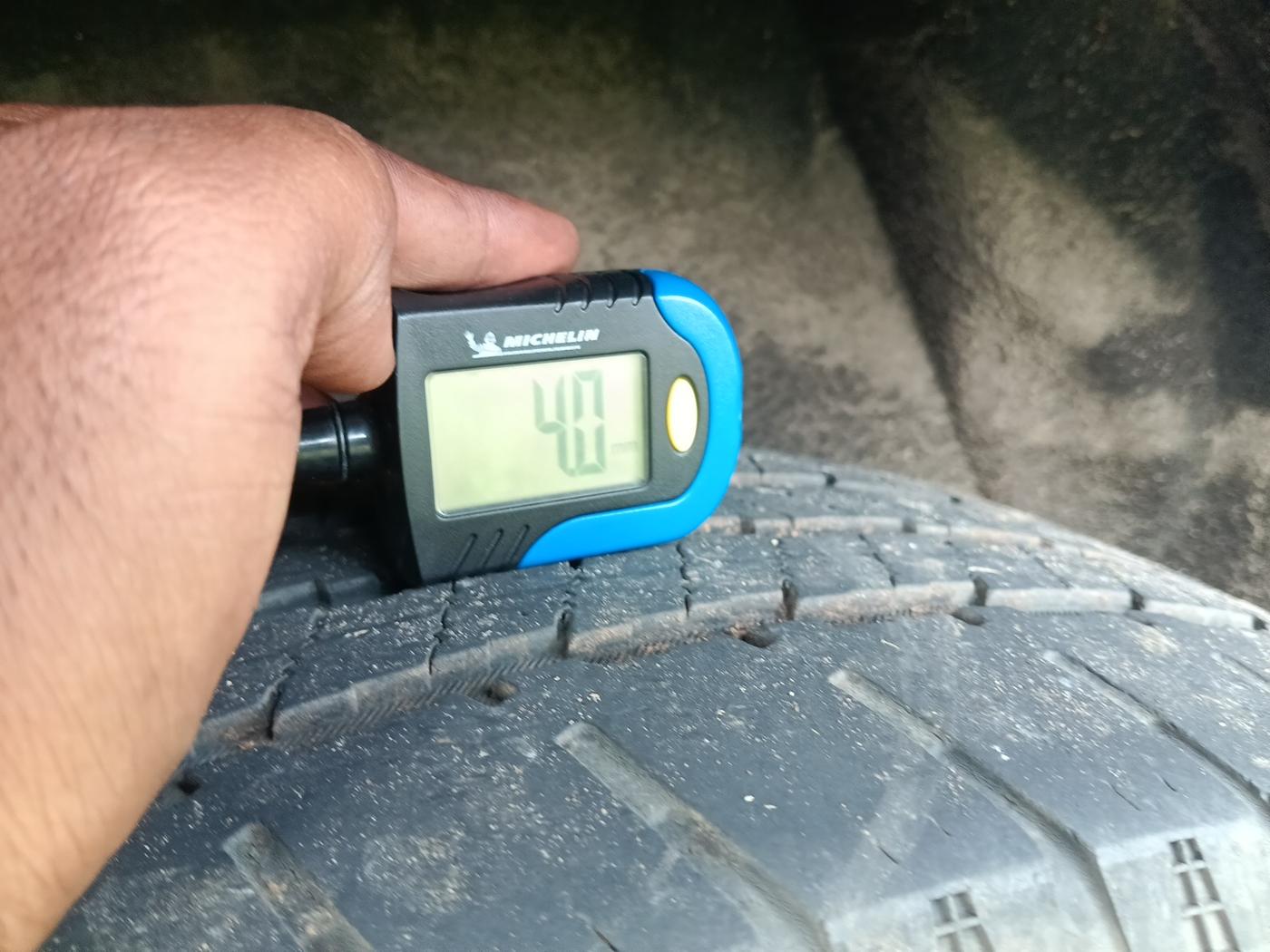 2022 Mahindra SCORPIO-N Z8 L PETROL AT 6 STR, Petrol, Automatic, 55,403 km, tyre