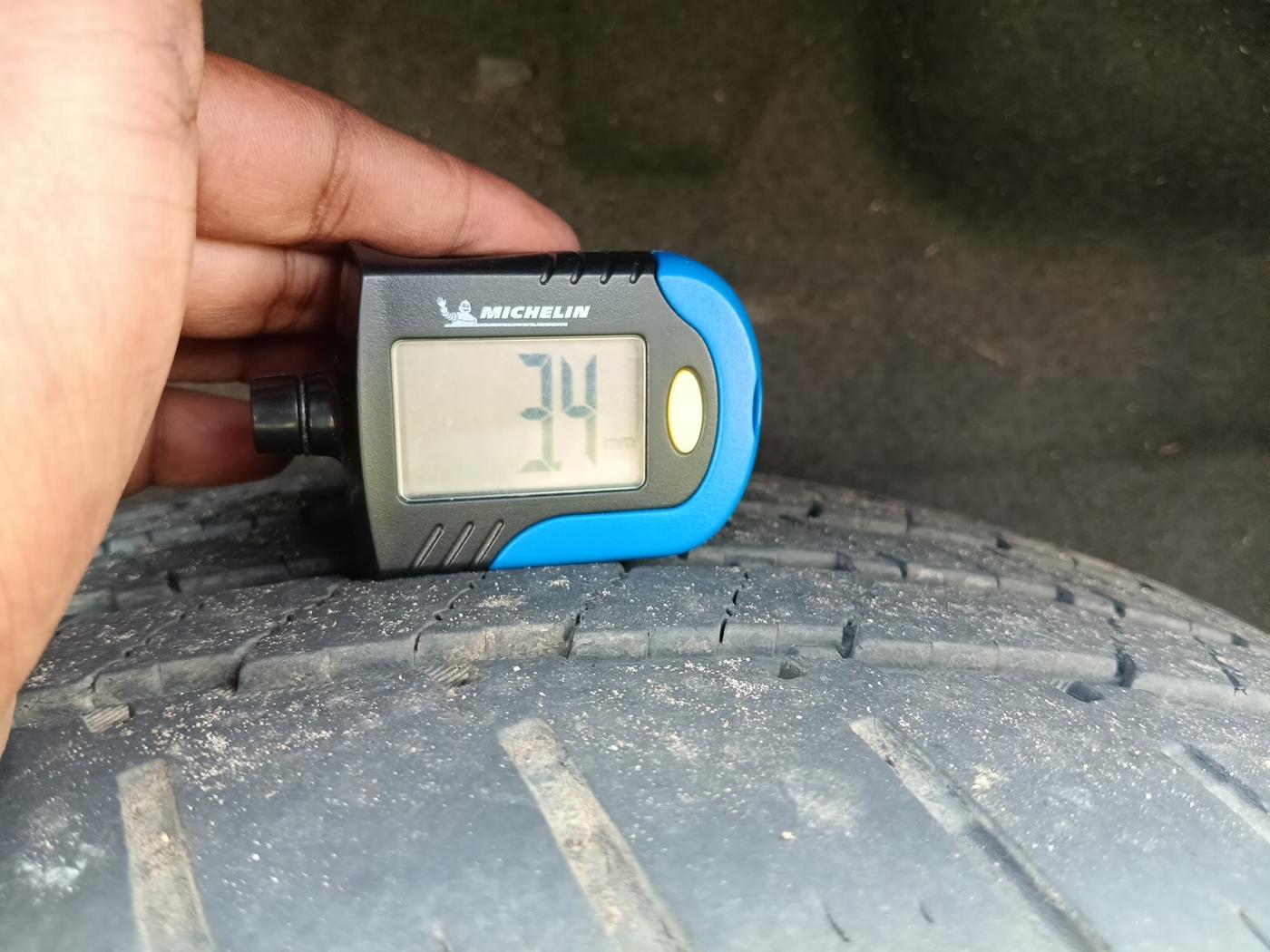 2022 Mahindra SCORPIO-N Z8 L PETROL AT 6 STR, Petrol, Automatic, 55,403 km, tyre