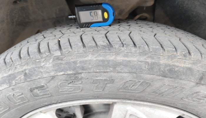 2015 Mahindra XUV500 W8, Diesel, Manual, 1,07,885 km, tyre