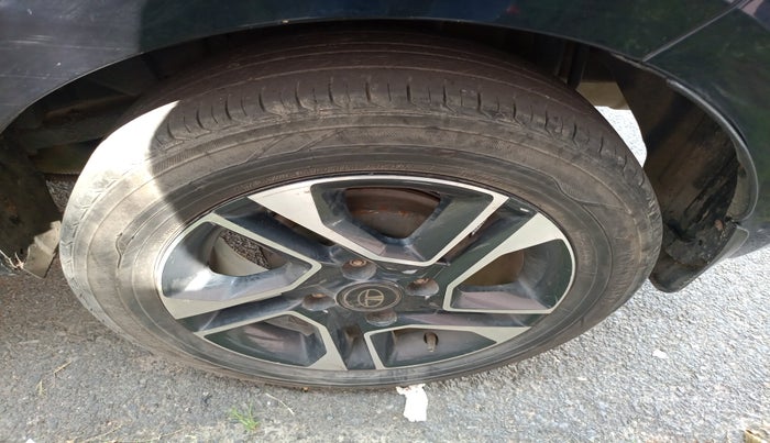 2018 Tata TIGOR XZ PLUS PETROL, Petrol, Manual, 1,58,162 km, tyre