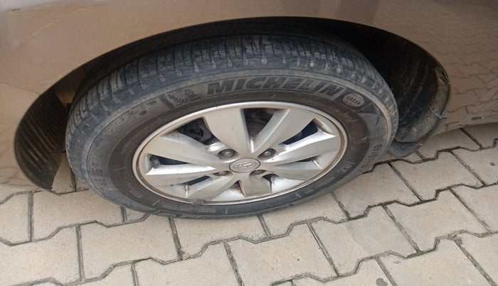 2012 Hyundai i20 SPORTZ 1.2, Petrol, Manual, 82,189 km, tyre
