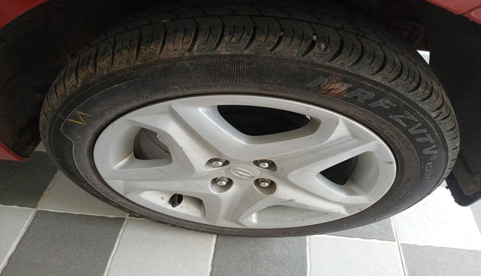 2017 Hyundai Elite i20 ASTA 1.2, Petrol, Manual, 60,500 km, tyre