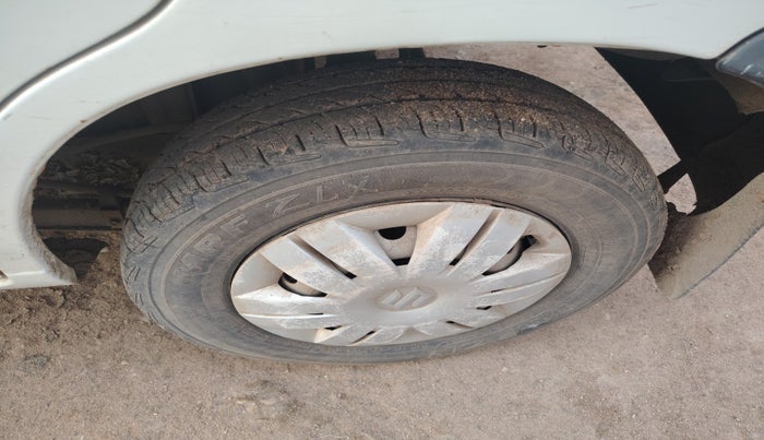 2010 Maruti Alto LXI, Petrol, Manual, 69,976 km, tyre