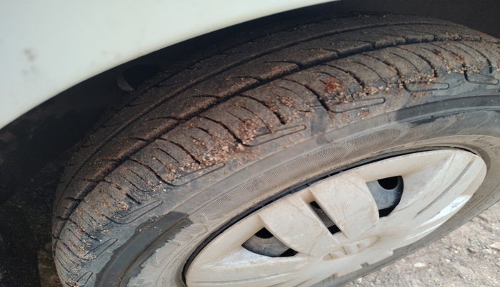 2010 Maruti Alto LXI, Petrol, Manual, 69,976 km, tyre