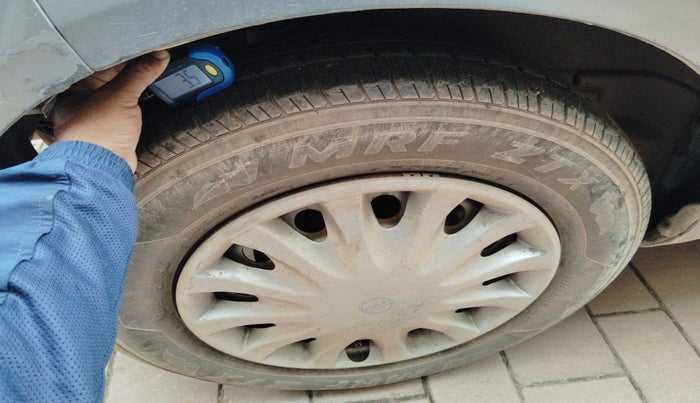 2011 Maruti Ritz LXI, Petrol, Manual, 68,097 km, tyre