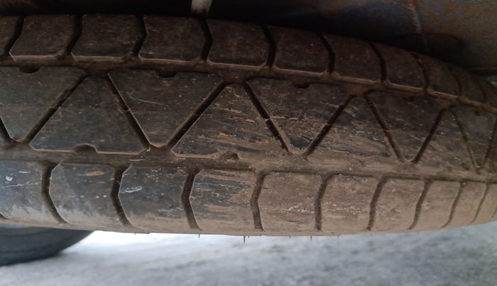 2024 Tata NEXON Smart Plus S 1.2 iCNG, Petrol, Manual, 13,500 km, tyre