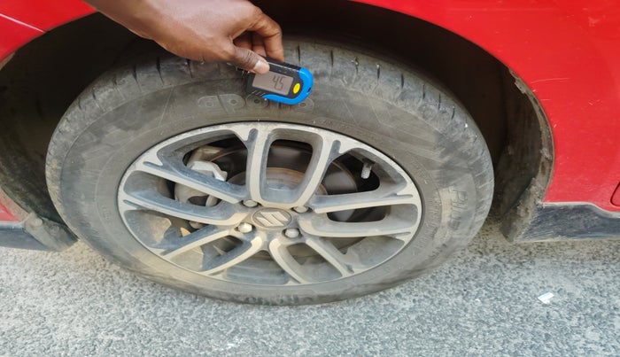 2023 Maruti Swift ZXI PLUS AMT DUAL TONE, Petrol, Automatic, 24,968 km, tyre