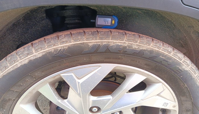 2021 Hyundai Creta SX EXECUTIVE 1.5 PETROL, Petrol, Manual, 70,446 km, tyre