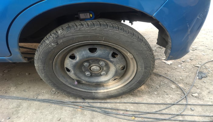 2015 Maruti Alto K10 VXI, Petrol, Manual, 37,871 km, tyre
