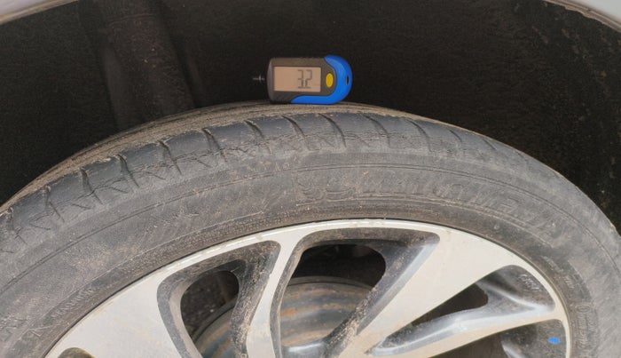 2020 Toyota Glanza G, Petrol, Manual, 76,256 km, tyre