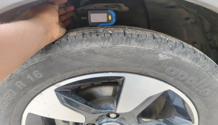 2019 Tata NEXON XZA PLUS DIESEL, Diesel, Automatic, 70,360 km, tyre