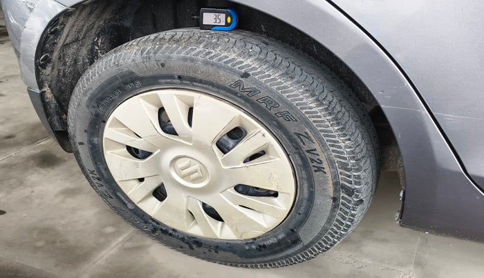 2012 Maruti Swift VXI, Petrol, Manual, 33,925 km, tyre