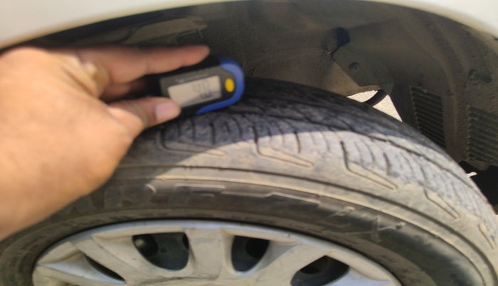 2010 Hyundai i20 MAGNA 1.2, Petrol, Manual, 1,31,000 km, tyre