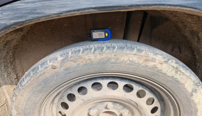 2020 Maruti Vitara Brezza VXI, Petrol, Manual, 79,022 km, tyre