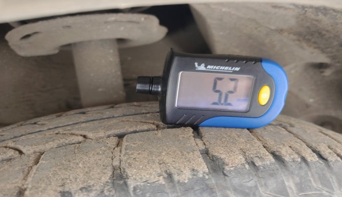 2014 Tata Zest XMS PETROL, Petrol, Manual, 7,00,000 km, tyre