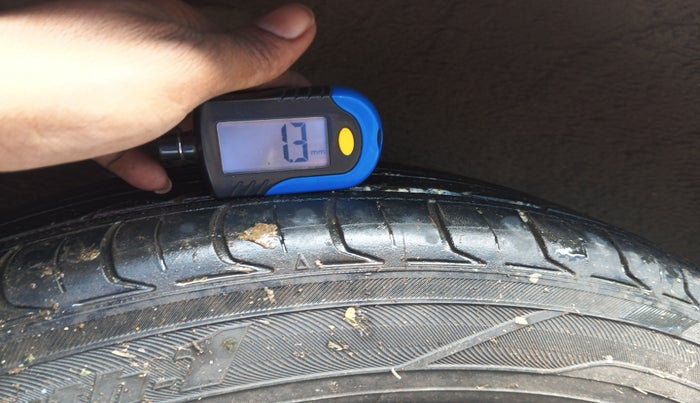 2010 Nissan Micra XV PREMIUM DIESEL, Diesel, Manual, 1,12,000 km, tyre