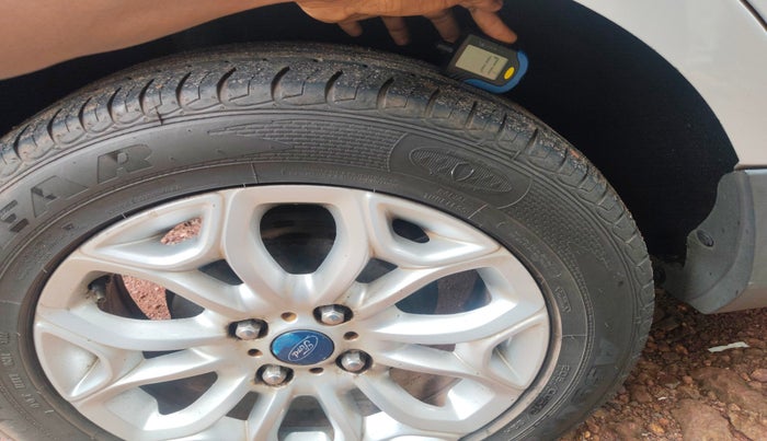 2017 Ford Ecosport TITANIUM 1.5L DIESEL, Diesel, Manual, 1,34,745 km, tyre