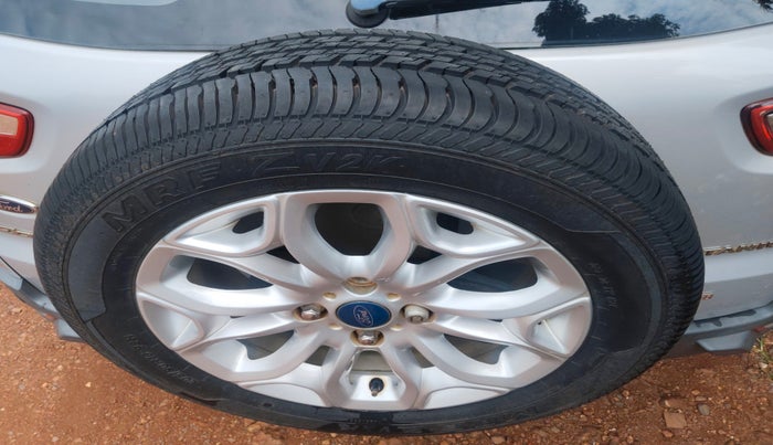 2017 Ford Ecosport TITANIUM 1.5L DIESEL, Diesel, Manual, 1,34,745 km, tyre