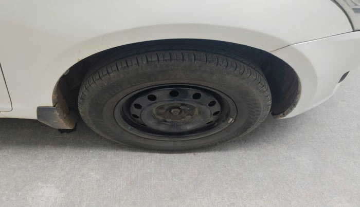 2013 Maruti Swift VDI, Diesel, Manual, 1,76,500 km, tyre