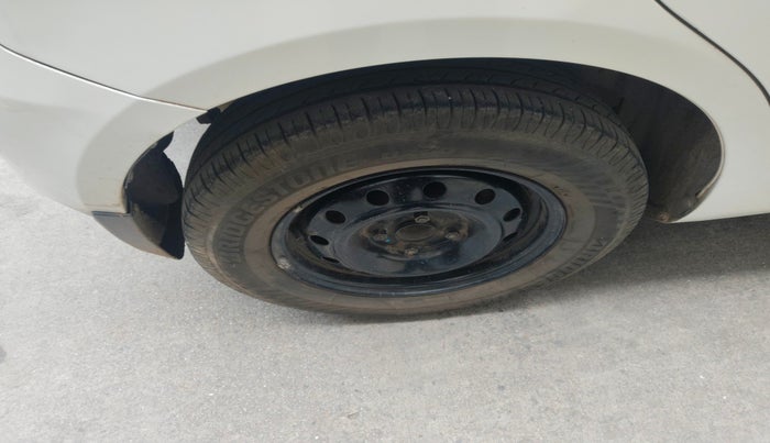 2013 Maruti Swift VDI, Diesel, Manual, 1,76,500 km, tyre