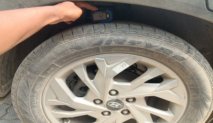 2021 Hyundai Creta SX 1.5 PETROL, Petrol, Manual, 45,000 km, tyre