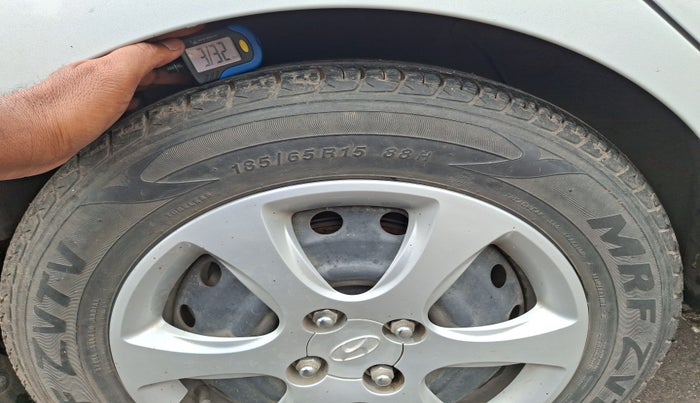 2013 Hyundai Verna FLUIDIC 1.6 VTVT EX, Petrol, Manual, 26,900 km, tyre