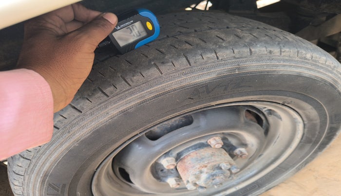 2012 Mahindra Bolero ZLX BS-III, Diesel, Manual, 78,070 km, tyre