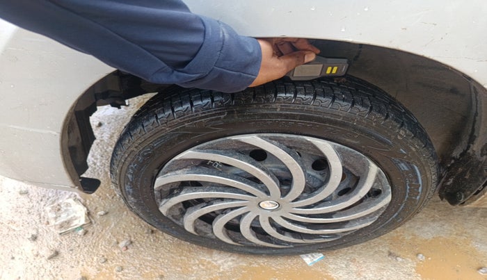 2010 Maruti Wagon R 1.0 VXI, Petrol, Manual, 85,819 km, tyre