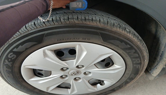 2017 Hyundai Creta E PLUS 1.6 PETROL, Petrol, Manual, 68,310 km, tyre