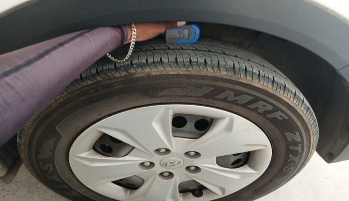 2017 Hyundai Creta E PLUS 1.6 PETROL, Petrol, Manual, 68,310 km, tyre