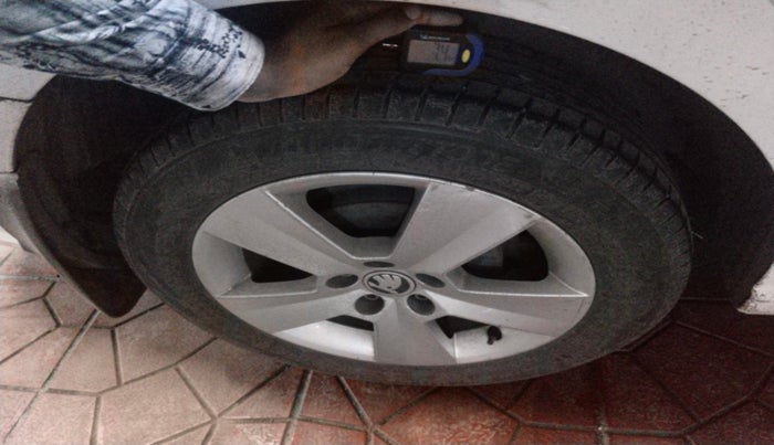 2017 Skoda Rapid AMBITION 1.6 MPI AT, Petrol, Automatic, 56,557 km, tyre