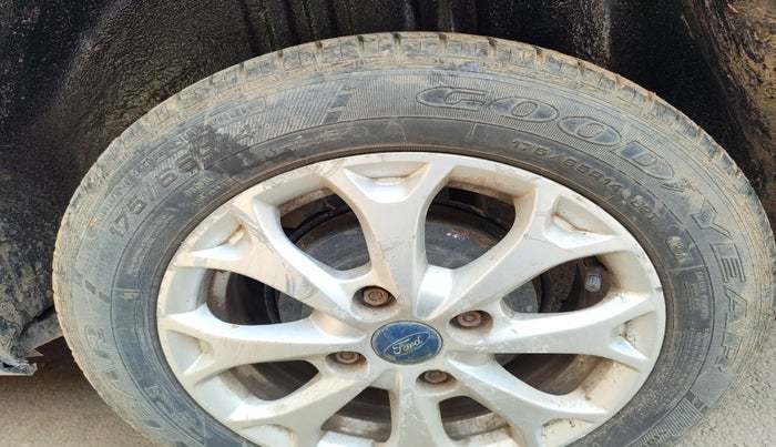 2014 Ford Classic 1.4 TITANIUM DIESEL, Diesel, Manual, 1,16,696 km, tyre
