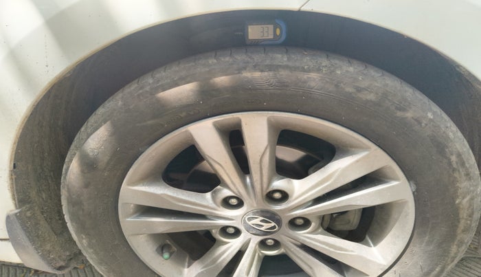 2019 Hyundai New Elantra 1.6 SX (O) AT DIESEL, Diesel, Automatic, 1,69,824 km, tyre