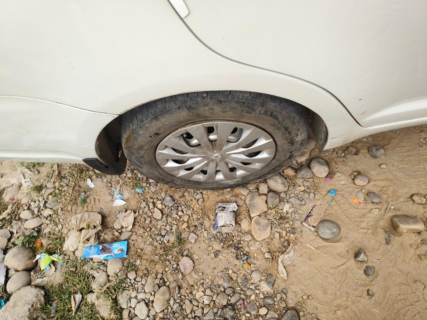 2011 Maruti Swift Dzire LDI, Diesel, Manual, 77,136 km, tyre