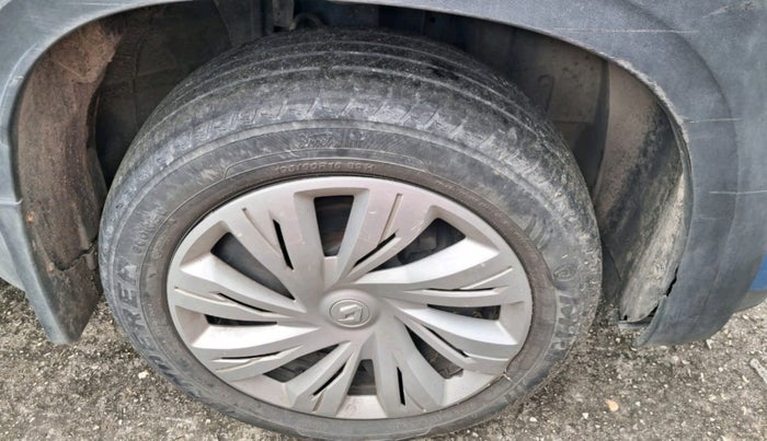 2021 Renault Kiger RXT MT, Petrol, Manual, 28,689 km, tyre