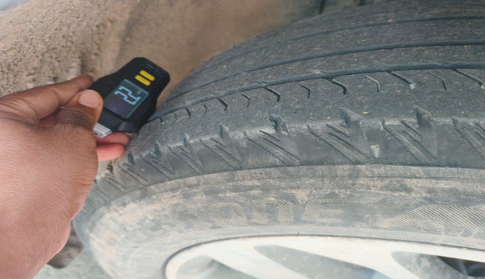 2021 Tata Safari XZ PLUS, Diesel, Manual, 1,23,356 km, tyre