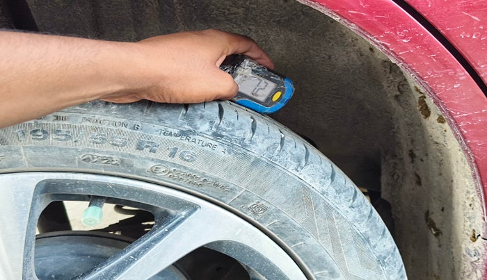 2022 Toyota Glanza G, Petrol, Manual, 17,000 km, tyre