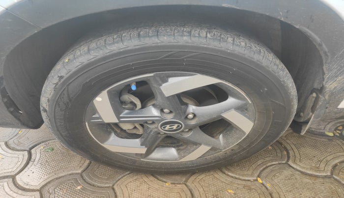 2020 Hyundai VENUE SX PLUS 1.0 TURBO DCT, Petrol, Automatic, 75,414 km, tyre