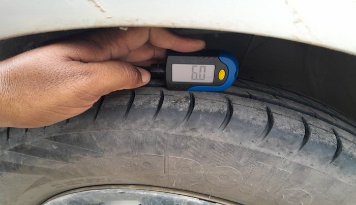2019 Maruti Swift LXI, Petrol, Manual, 60,662 km, tyre