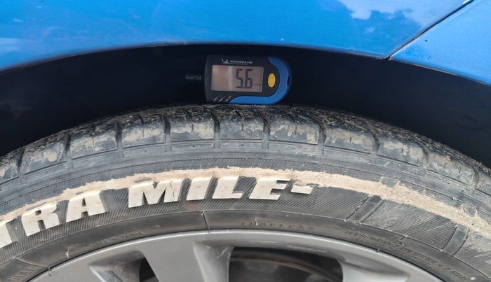 2017 Hyundai New Elantra 2.0 SX(O) AT PETROL, Petrol, Automatic, 1,05,897 km, tyre