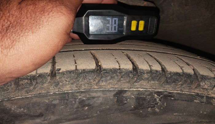 2021 Hyundai NEW I20 SPORTZ 1.2 MT, Petrol, Manual, 44,402 km, tyre