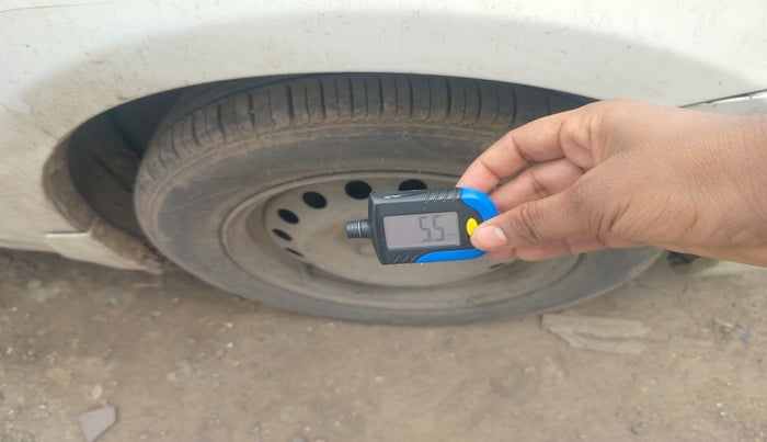 2015 Maruti Ciaz VDI, Diesel, Manual, 1,24,501 km, tyre