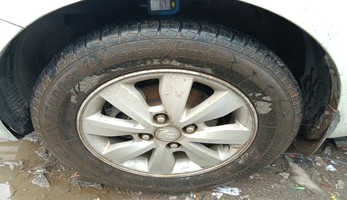 2011 Hyundai i20 MAGNA (O) 1.2, Petrol, Manual, 1,08,839 km, tyre